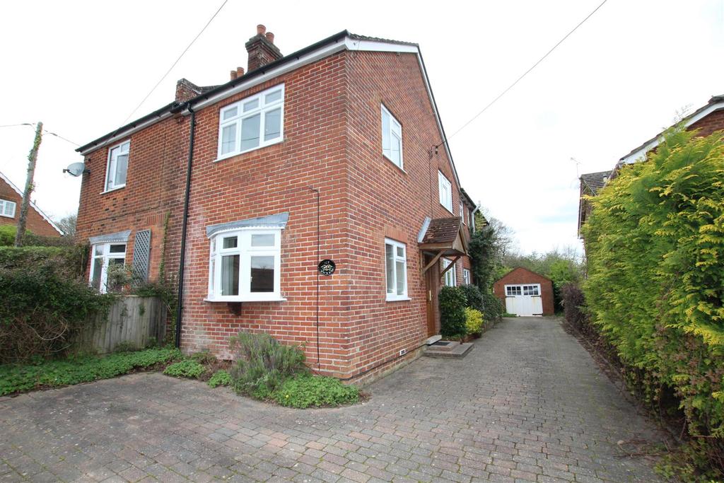 Church Road, Eastleigh 3 bed semidetached house £1,400