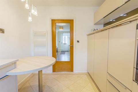 24b Bourne Square, Breaston, Derby, DE72 3DZ
