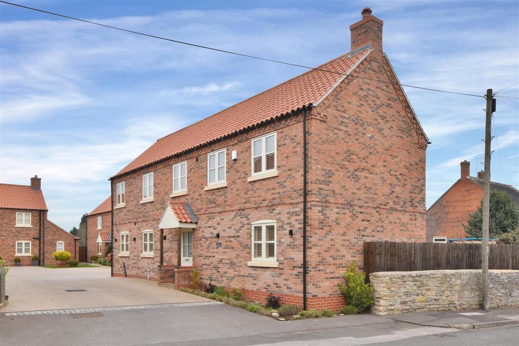 Chapel Farm Close, Elston, Newark 4 bed detached house £500,000