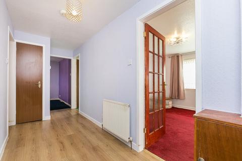 16/6 Captains Drive, Edinburgh, EH16 6QW