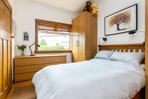 9 Corbiehill Grove, Edinburgh, EH4 5DU