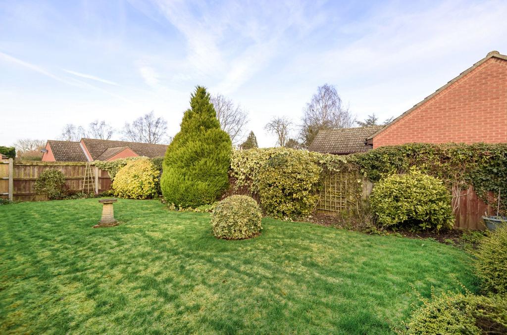 The Limes, Long Melford, Sudbury, CO10 2 bed bungalow £350,000