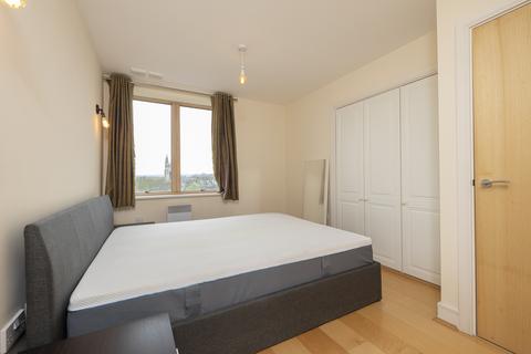 2 bedroom flat to rent, Albemarle Road, Beckenham BR3