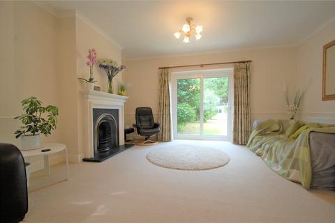 4 bedroom bungalow for sale - Gaviots Way, Gerrards Cross, Buckinghamshire, SL9