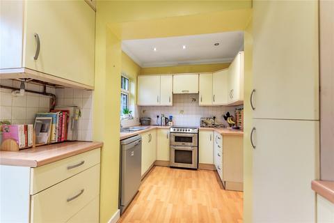 42 Gaviots Way, Gerrards Cross, SL9 7DX