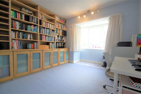 42 Gaviots Way, Gerrards Cross, SL9 7DX