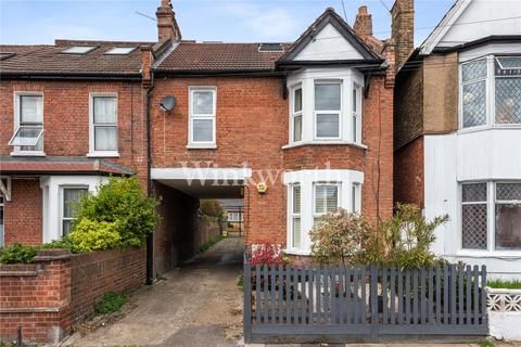 15b Woodlands Park Road, London, N15 3RU