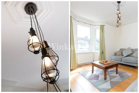 15b Woodlands Park Road, London, N15 3RU