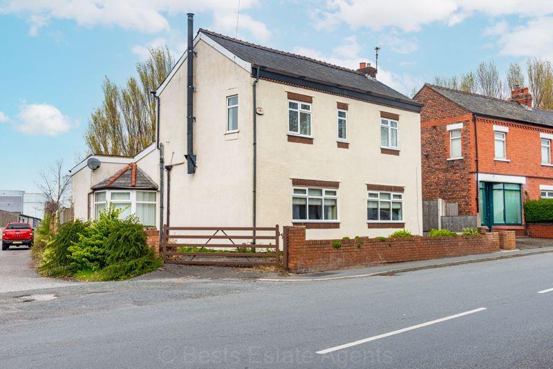 Sandy Lane, Weston Point, Runcorn 4 bed detached house £325,000