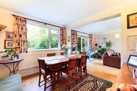 20 Copley Way, Tadworth, KT20 5QS
