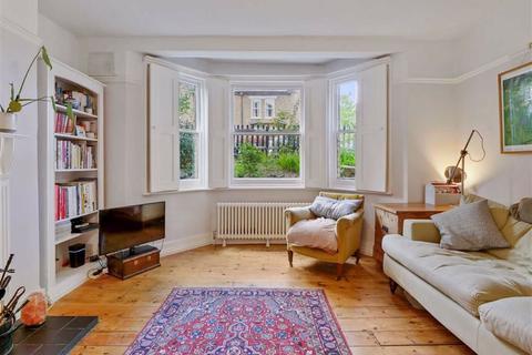 6a Avington Grove, London, SE20 8RY