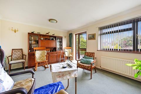 1d Moormead Drive, Epsom, KT19 0PX