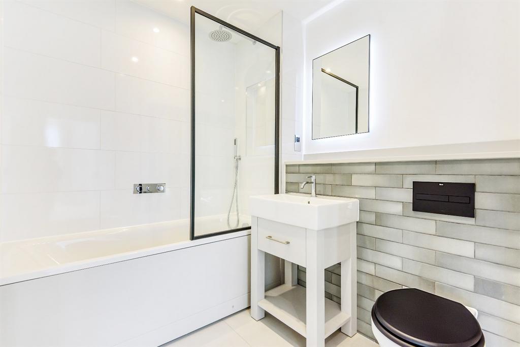 Family bathroom