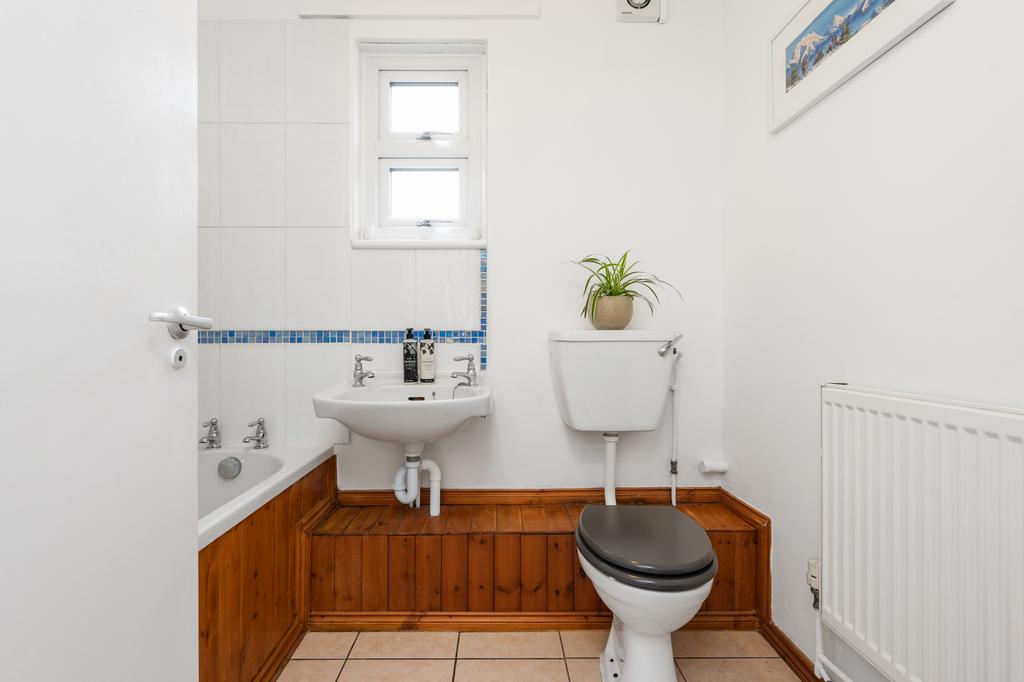 2903202211 LLSN 159 Plevna Crescent  N15 6 DZ 00...