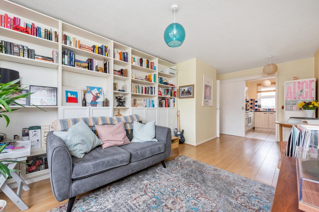 2903202211 LLSN 159 Plevna Crescent  N15 6 DZ 00...