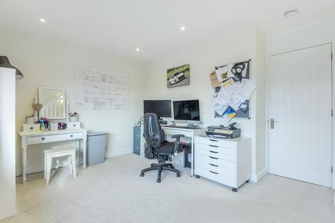 12 Welton Close, Tonbridge, TN9 2QX
