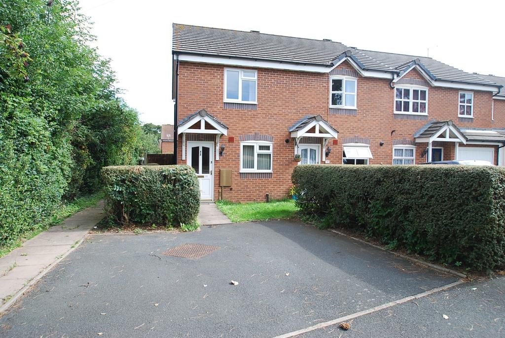 Russell Drive, Malvern, Worcestershire, WR14 2LE 2 bed end of terrace