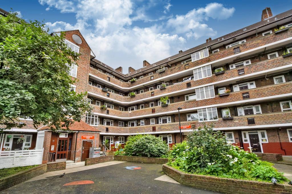 White City Estate, London W12 2 bed flat £324,999
