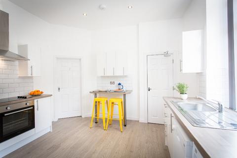 5 bedroom house share to rent, Hanson Street, Bury, BL9