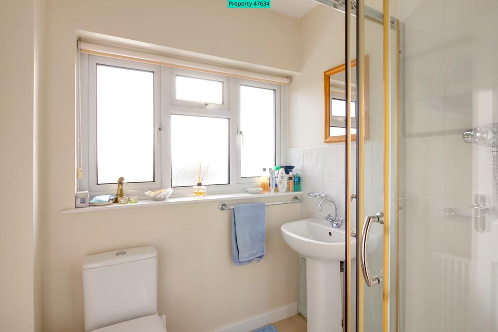 Family shower room