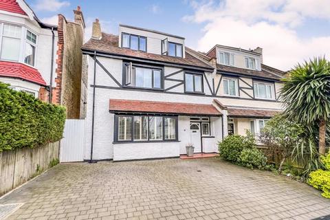21 Chislehurst Avenue, London, N12 0HU