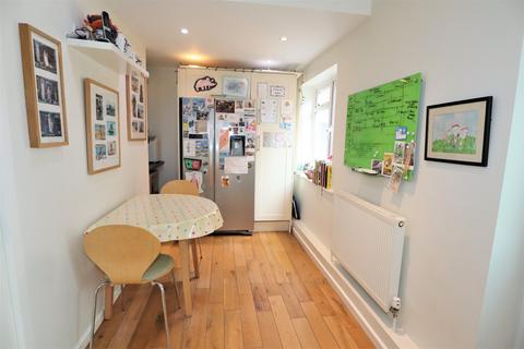 39 Corfe Way, Broadstone, BH18 9ND