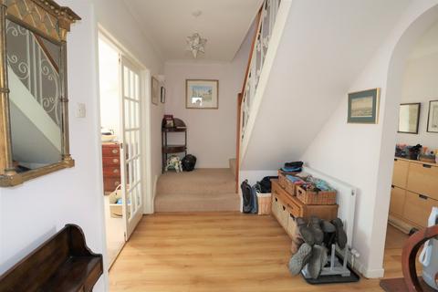 39 Corfe Way, Broadstone, BH18 9ND