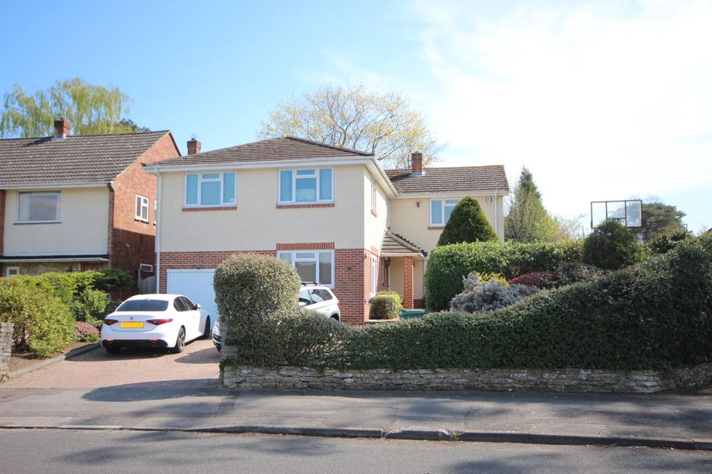 Corfe Way, Broadstone, Dorset, BH18 5 bed detached house £820,000
