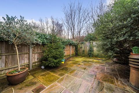 25 Fernbrook Road, London, SE13 5NG