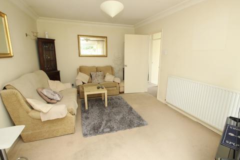 1 Lynne Close, Orpington, BR6 6BS