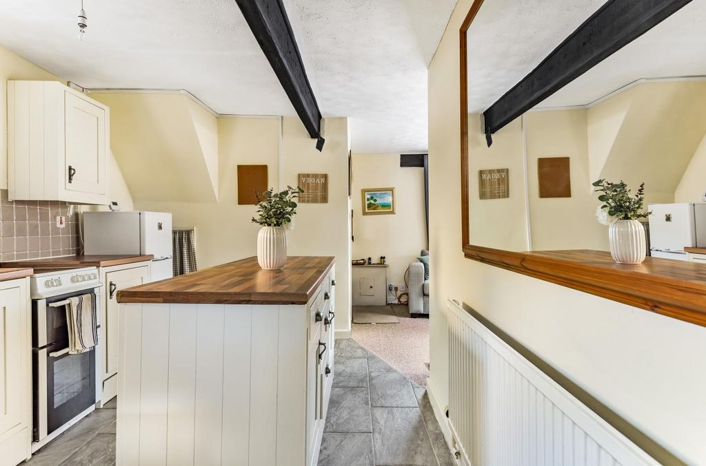 Kitchen 3 jpg