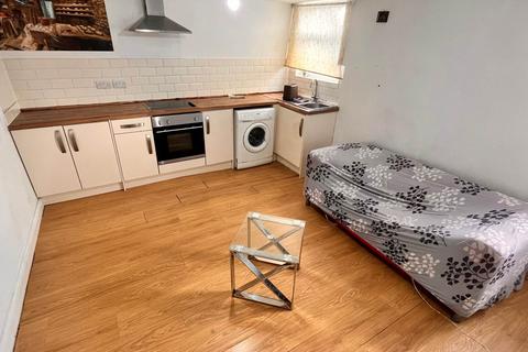 1 bedroom flat to rent, Newport Rd, Cardiff