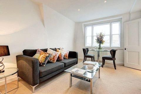 Studio to rent, Hill Street, Mayfair, London, W1J