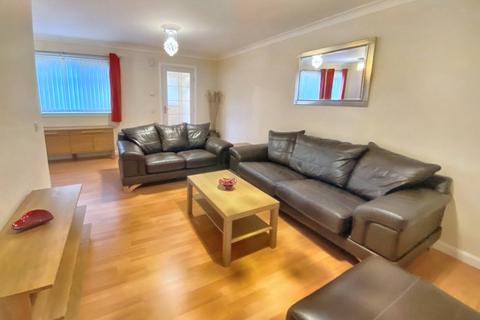 2 bedroom flat to rent, Somerset Gardens, Ayr KA8