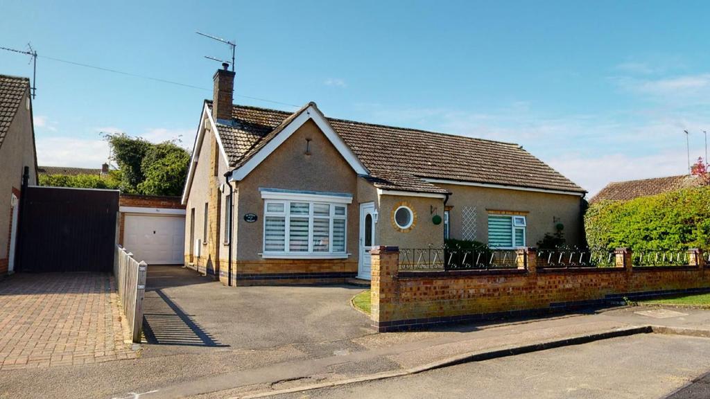 Rawley Crescent, Duston, Northampton... 3 bed detached bungalow £460,000