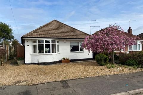 3 bedroom detached bungalow for sale - Greenway Avenue, Boothville, Northampton NN3 6JP