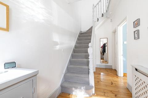 40 Clevedon Road, London, SE20 7QQ