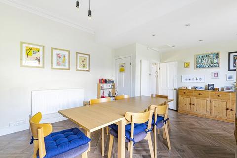 40 Clevedon Road, London, SE20 7QQ