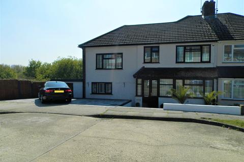 12 Mallard Close, Upminster, RM14 1EL