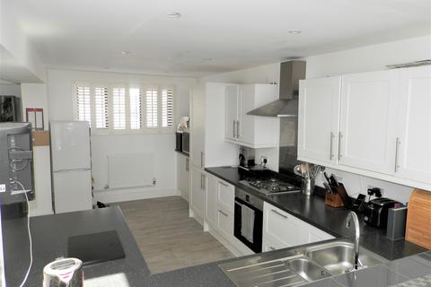 12 Mallard Close, Upminster, RM14 1EL