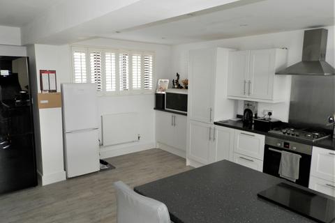 12 Mallard Close, Upminster, RM14 1EL