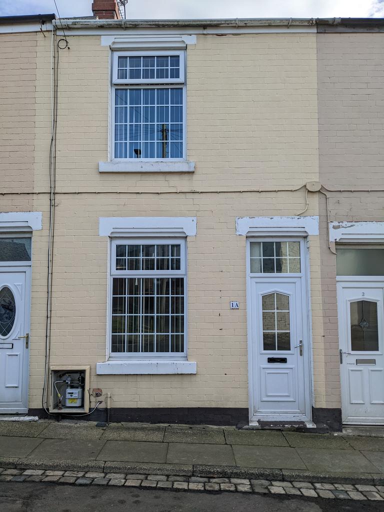 Broadbent Street, Brotton TS12 3 bed terraced house £433 pcm (£100 pw)