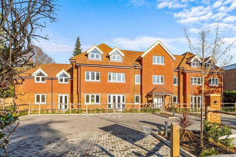 2 bedroom flat for sale, Doods Park Road, Reigate, Surrey, RH2