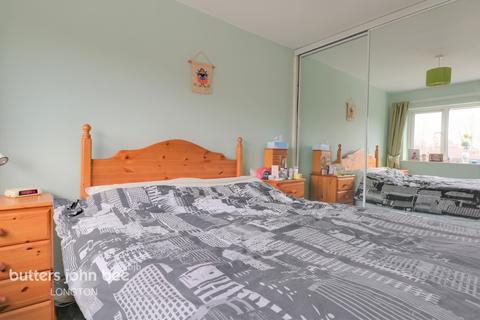 6 Sudgrove Place, Stoke-on-trent, ST3 7TL