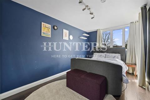 5 Brassey Road, London, NW6 2BE
