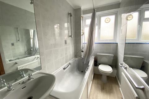 33 Link Way, Denham, Uxbridge, UB9 5NL