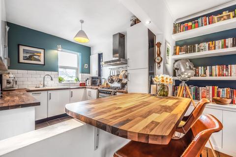 5b Probert Road, London, SW2 1BN