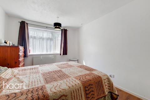 62 Leonard Avenue, Swanscombe, DA10 0EY