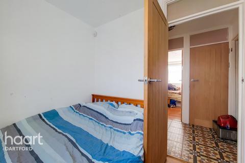 62 Leonard Avenue, Swanscombe, DA10 0EY