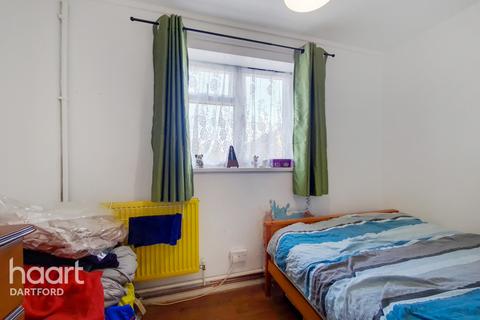 62 Leonard Avenue, Swanscombe, DA10 0EY